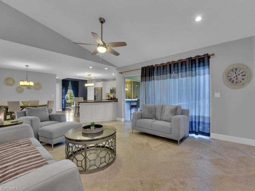11481 Bent Pine DR-14