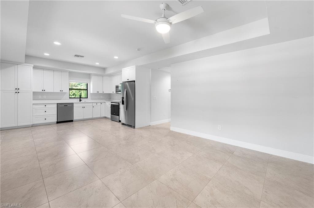 11251 Dean ST 53-4