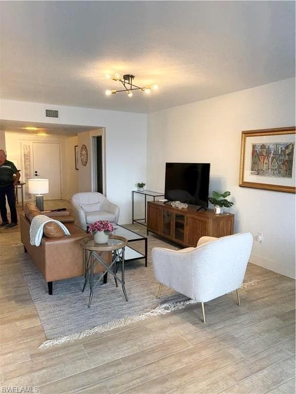 1920 Virginia AVE 1402-12
