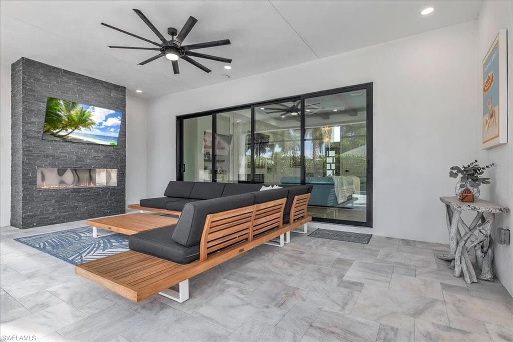 1187 22nd AVE N-38