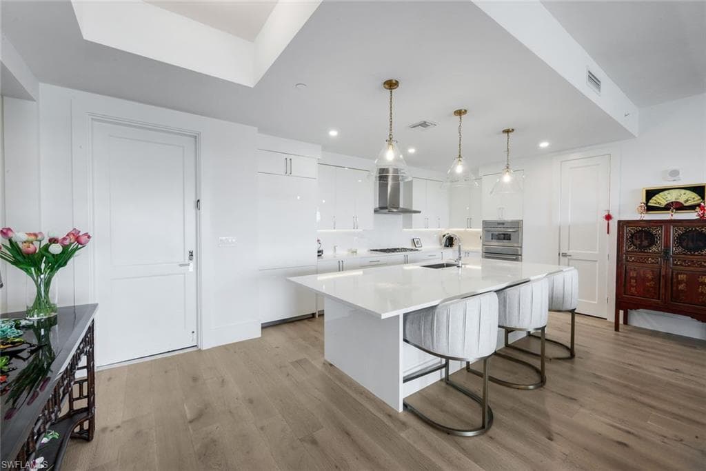 1125 Central AVE 571-4