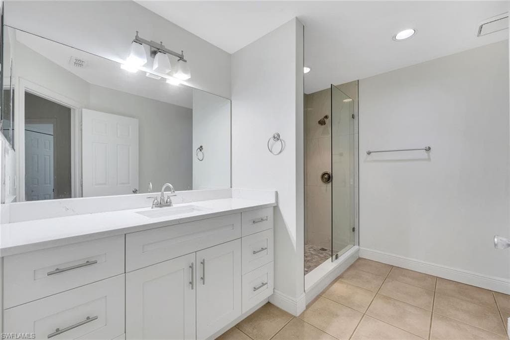 9624 CRESCENT GARDEN DR 201-13