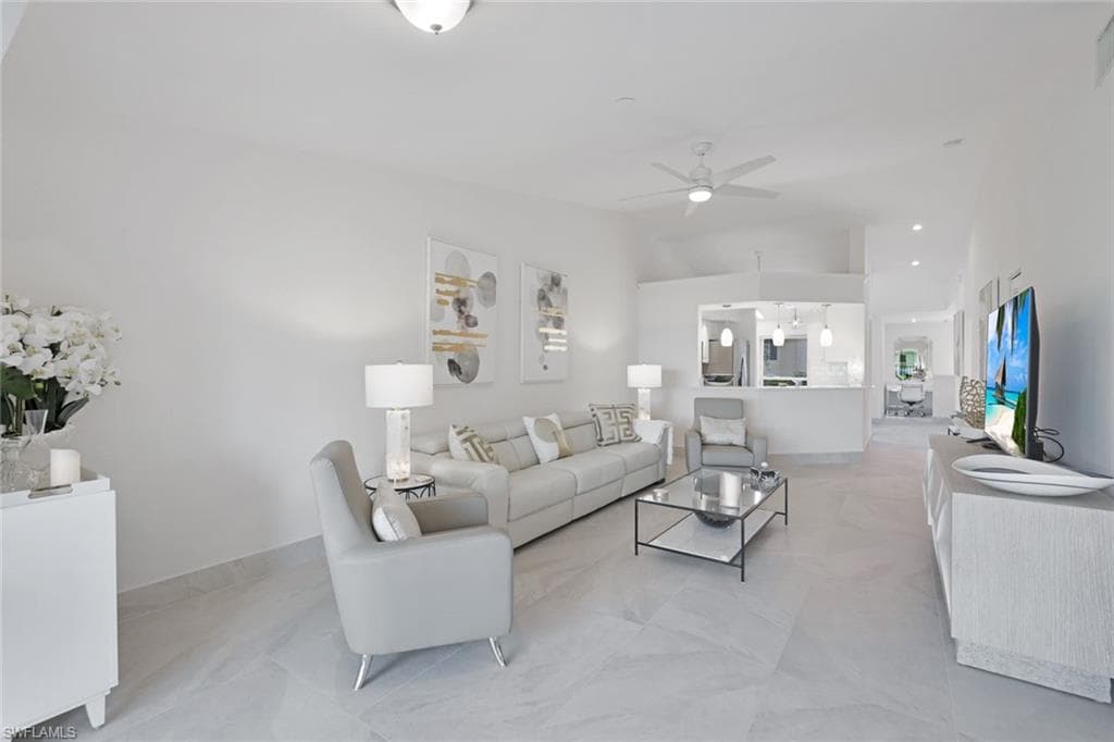 881 Gulf Pavilion DR 201-12