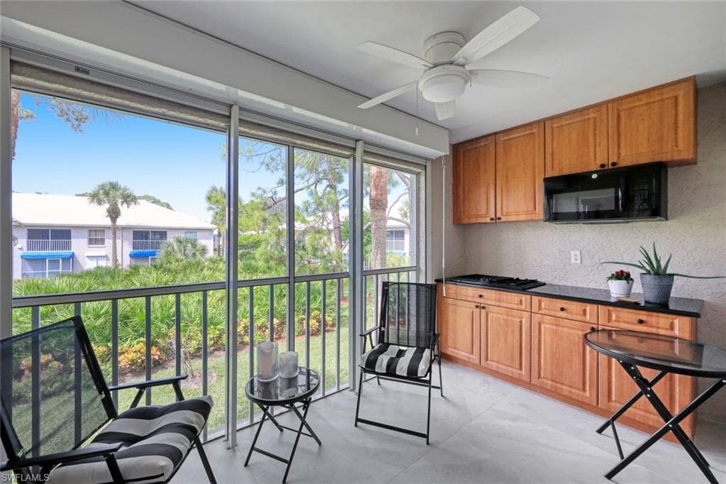 881 Gulf Pavilion DR 201-1