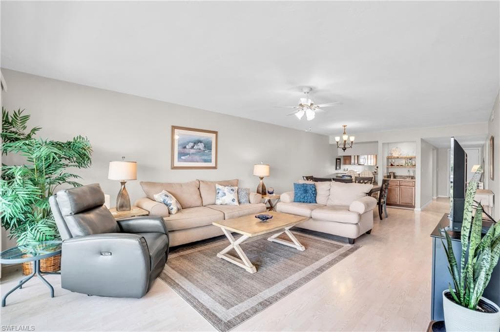 4640 Chantelle DR N204-5