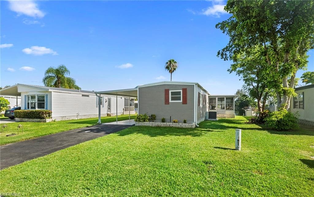 455 Cape Florida WAY-2