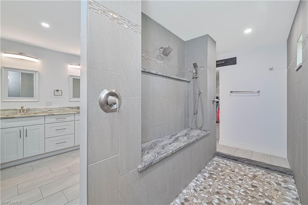 427 Stockton ST-44