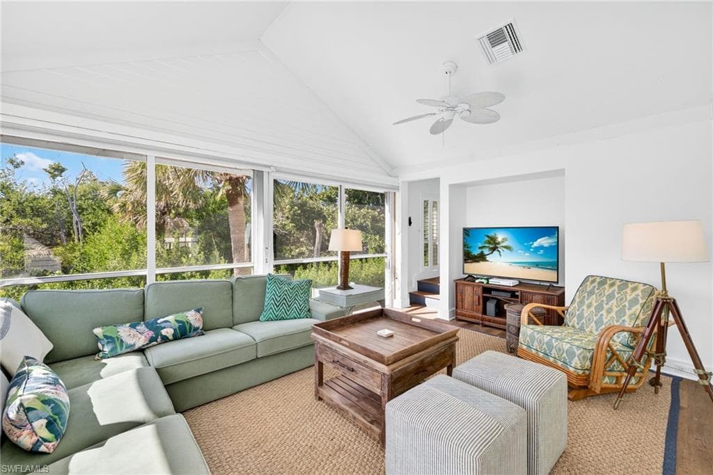 280 Southwinds DR-10