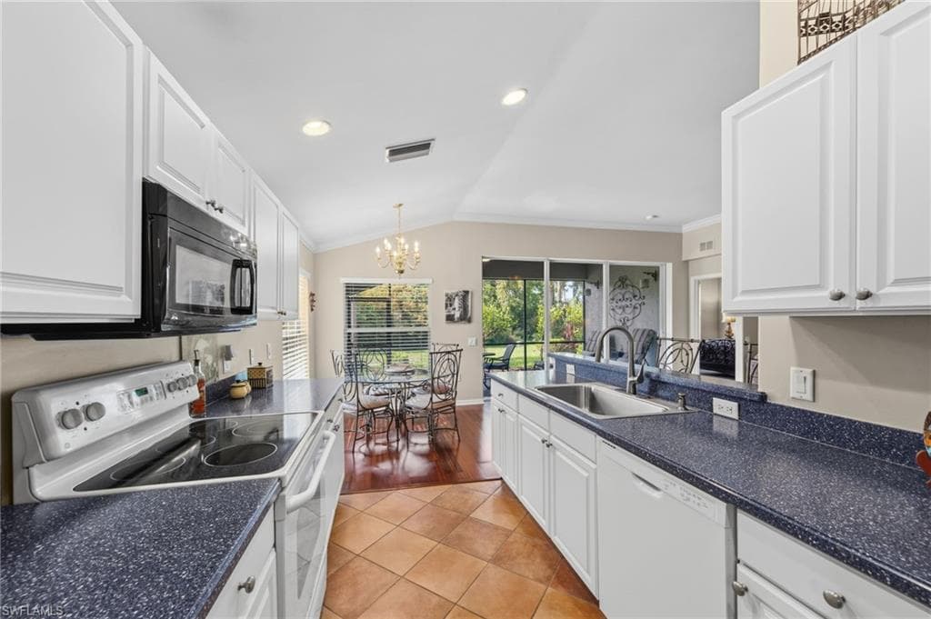 10046 Horse Creek RD-21