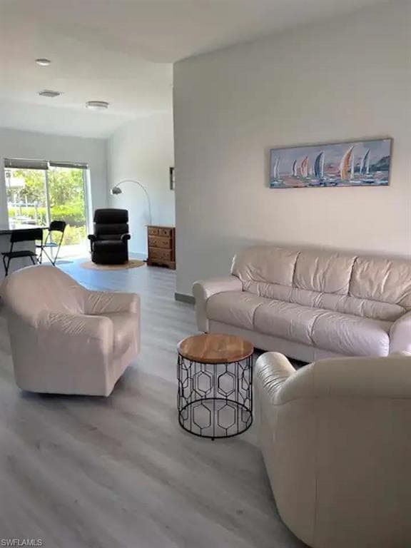 5351 Ann Arbor DR-4