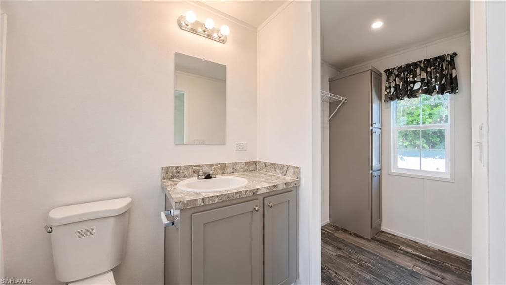 21190 Cypress Park CIR-15