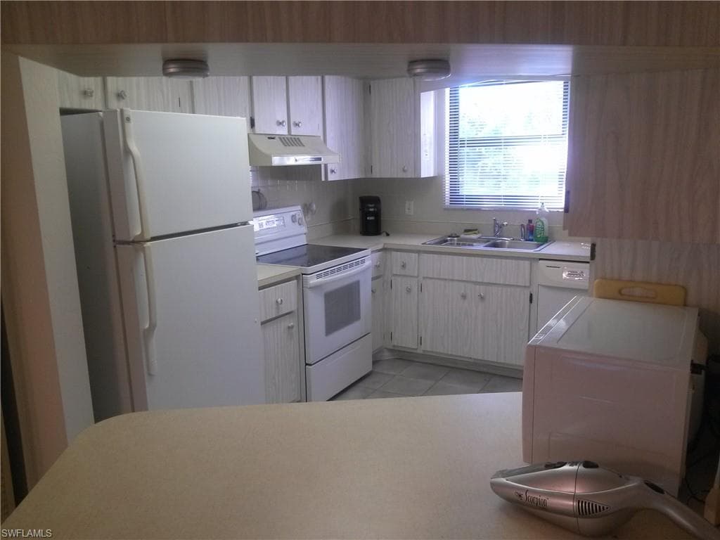 4963 Pepper CIR D106-2