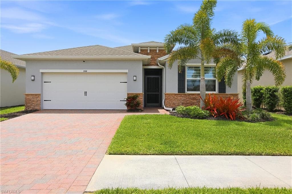 844 Heather Lake AVE-1