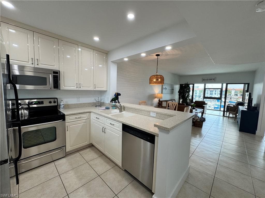 801 River Point DR 206A-3