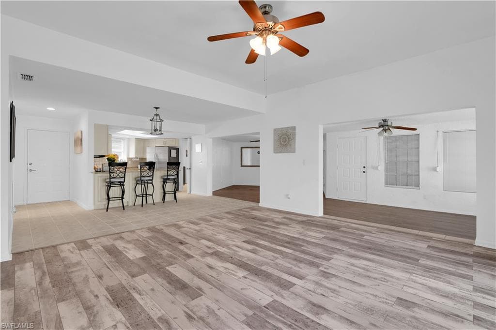 9 Regency CT-1