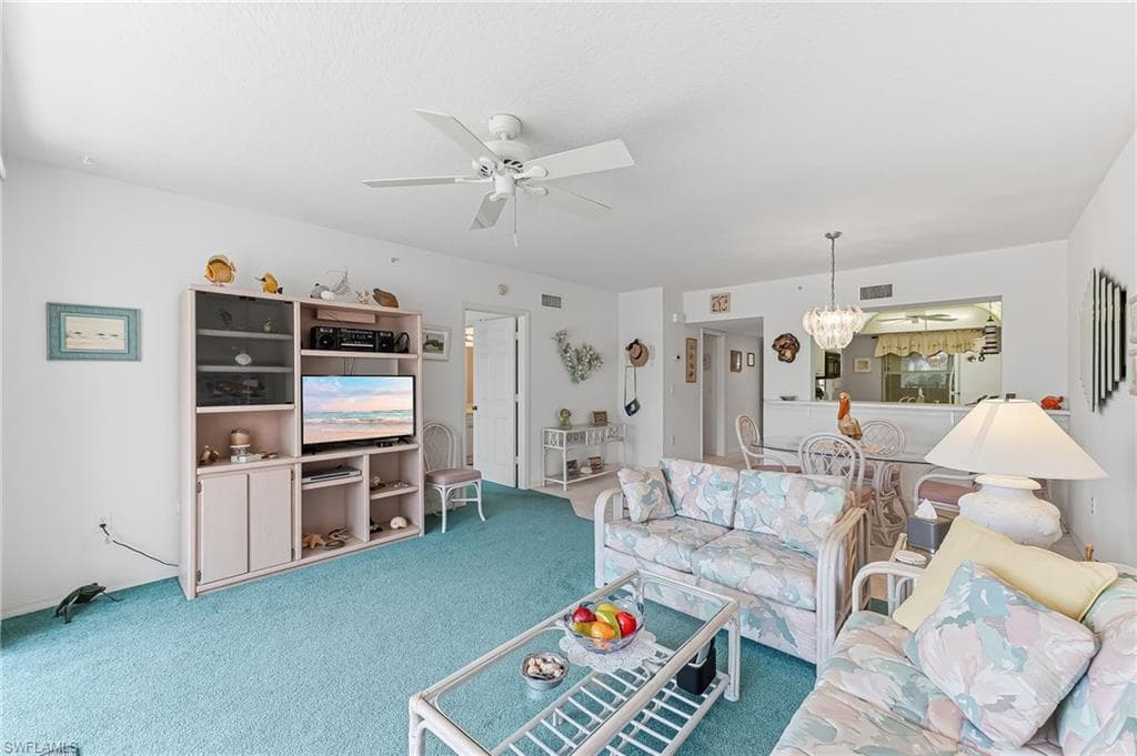 4421 Bay Beach LN 623-6