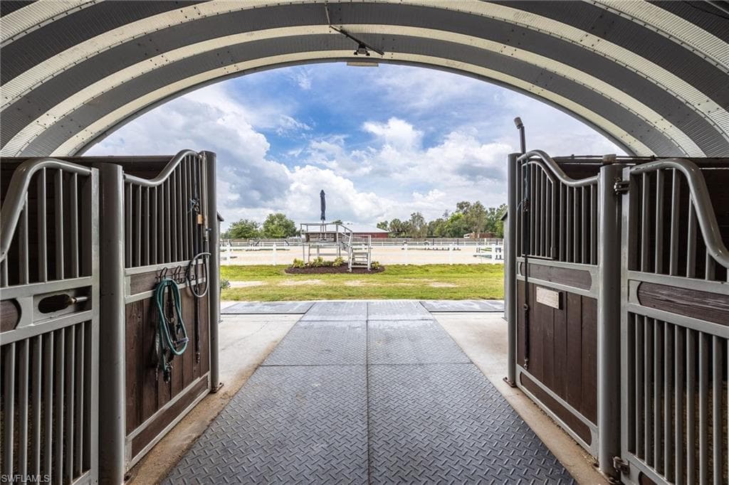 12090 Shawnee RD-24