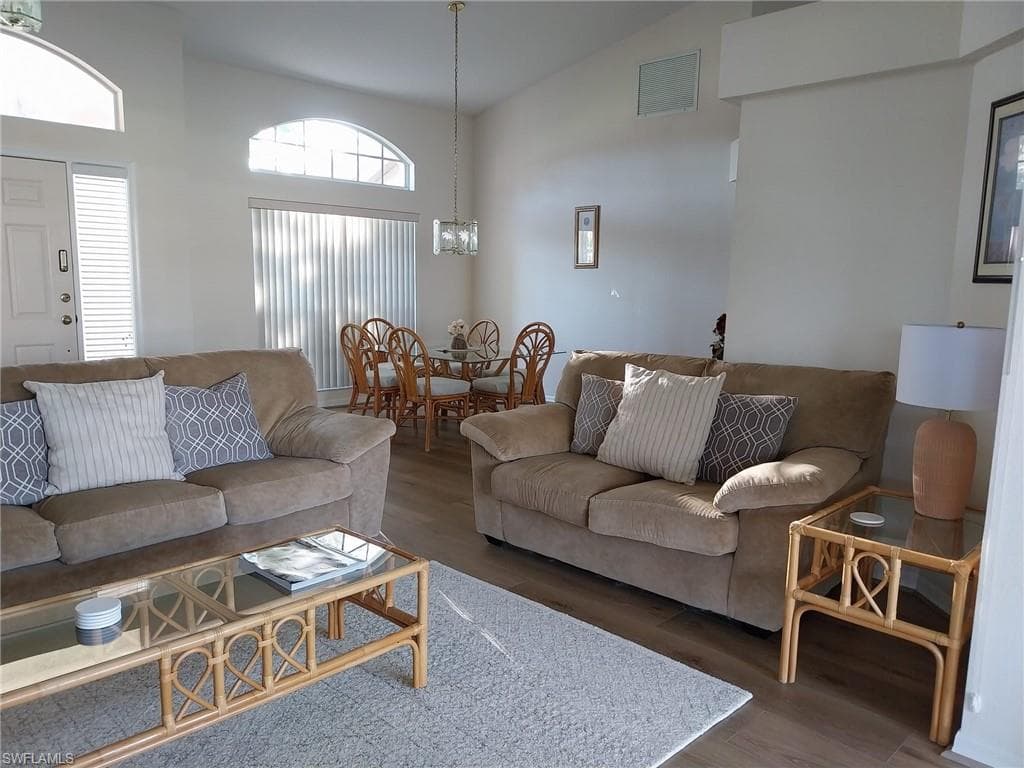 449 Dundee CT-4