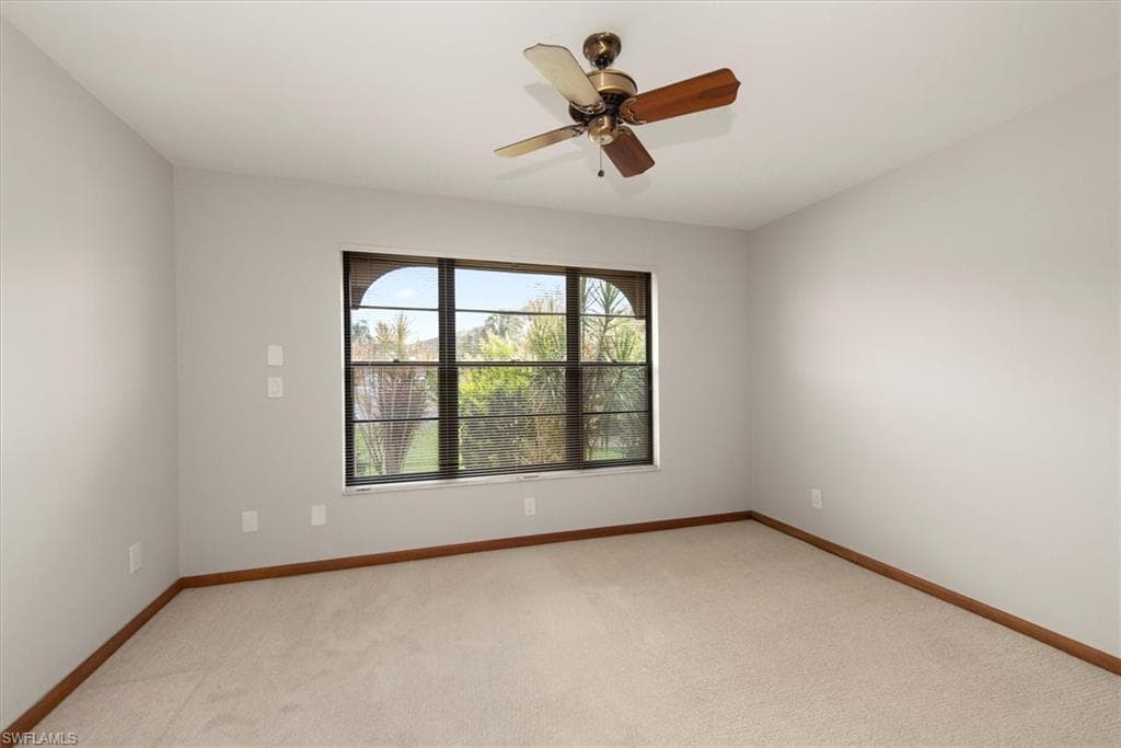 20014 Lake Vista CIR-23