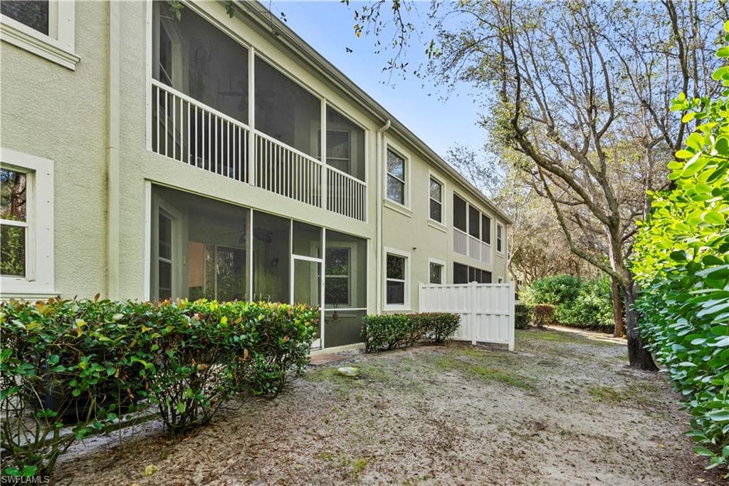 1405 Mariposa CIR 102-38