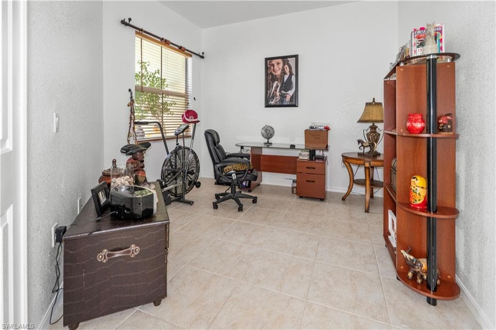 1405 Mariposa CIR 102-29