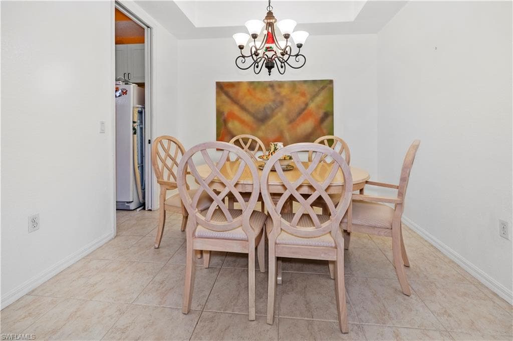 1405 Mariposa CIR 102-8