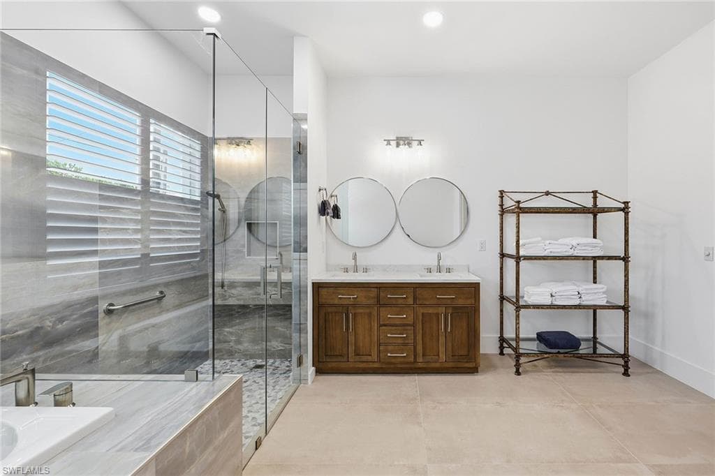 1232 Royal Palm DR-16