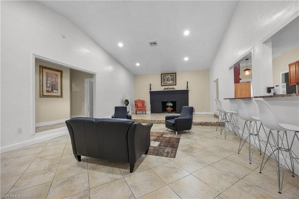 7823 Marx DR-7
