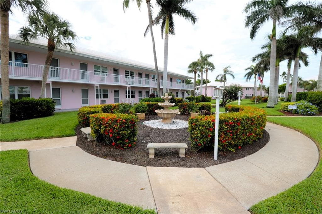 190 Collier BLVD K2-28