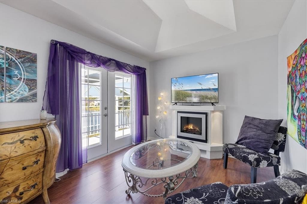 13870 Silver Lake CT-6