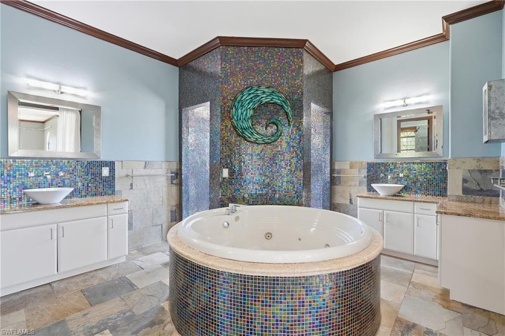 1358 Hopedale DR-29