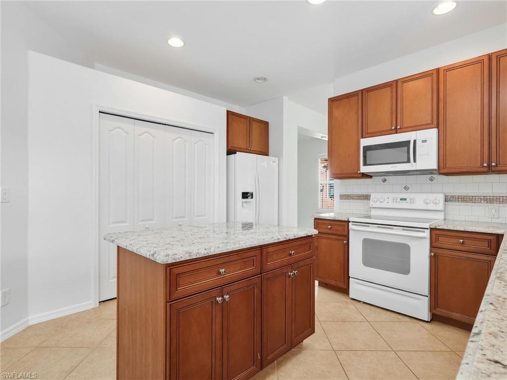 15092 Balmoral LOOP-5