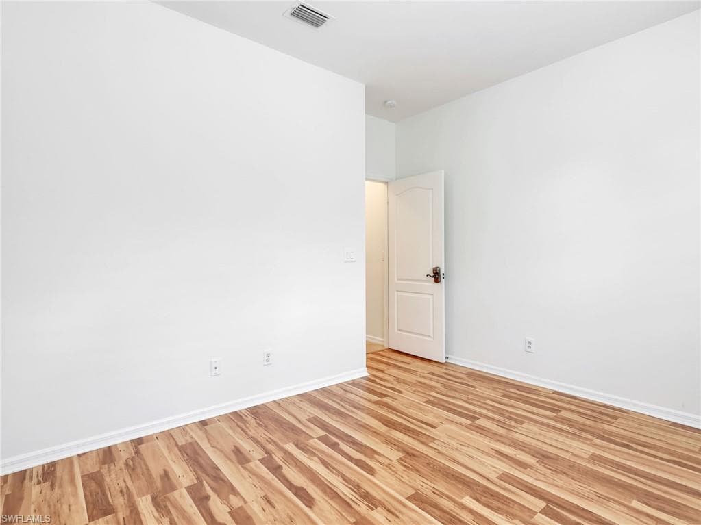 15092 Balmoral LOOP-15