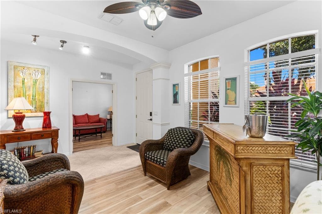 5005 Old Pond DR-7