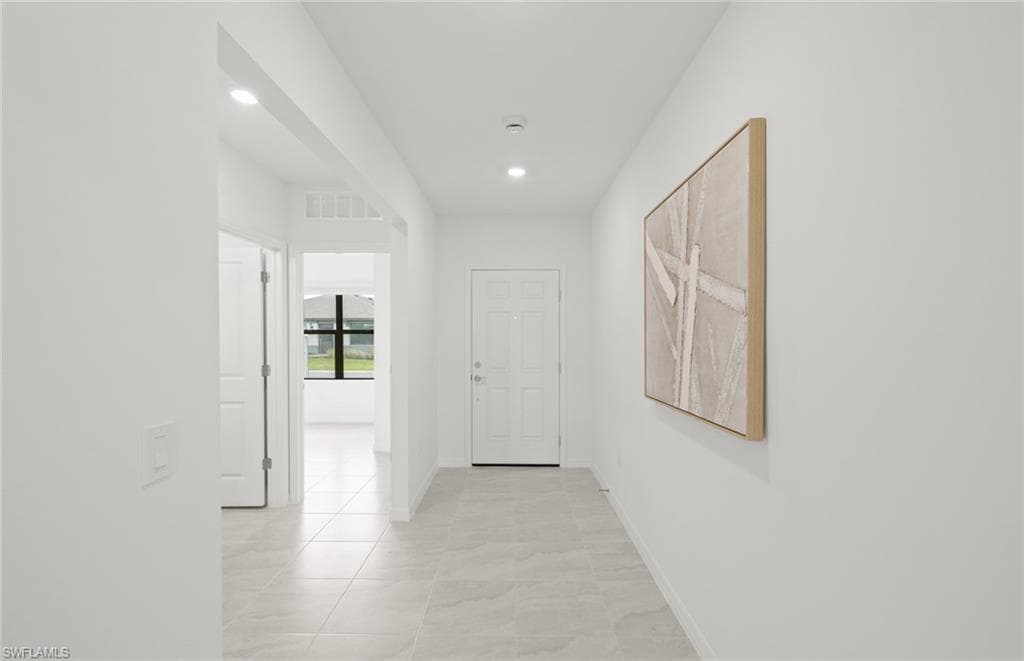 634 Lakeside Oasis AVE-6