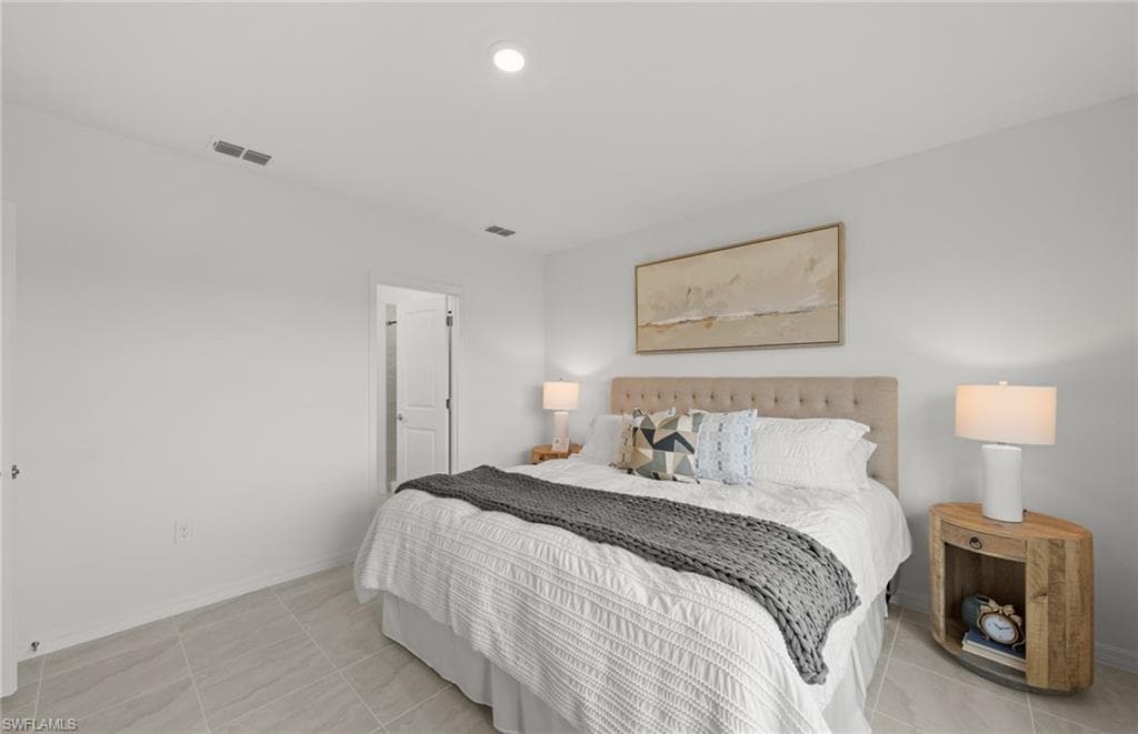 634 Lakeside Oasis AVE-24