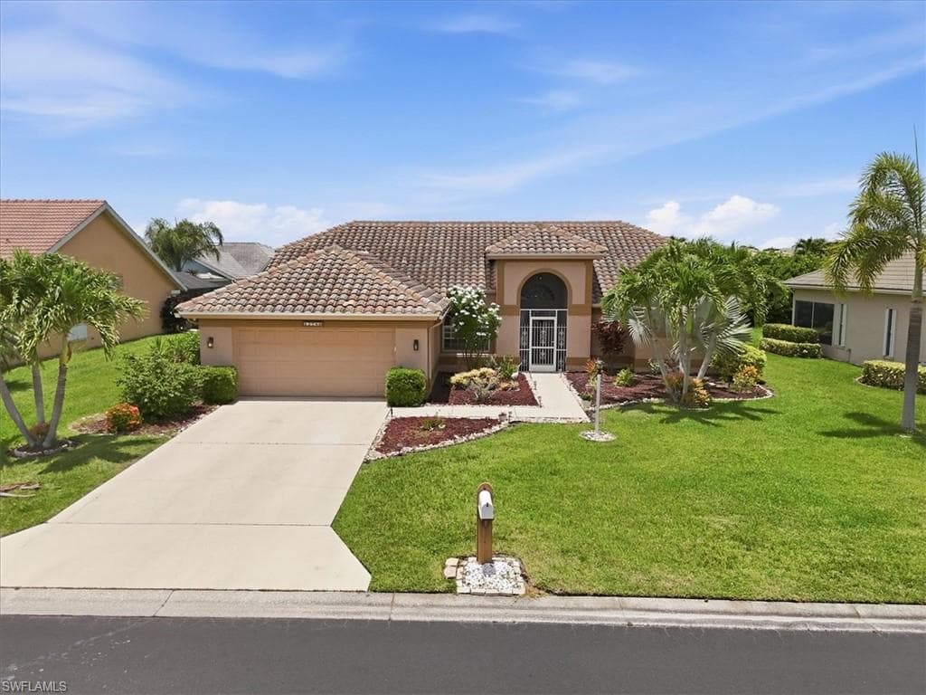 12780 Chartwell DR-11