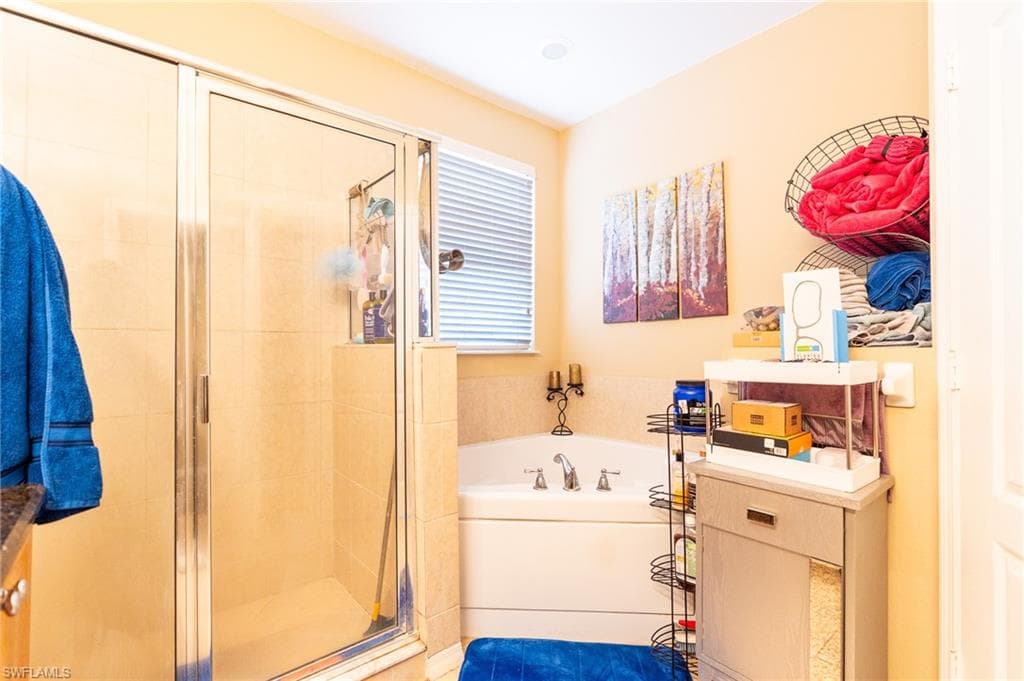 8713 Pegasus DR-35