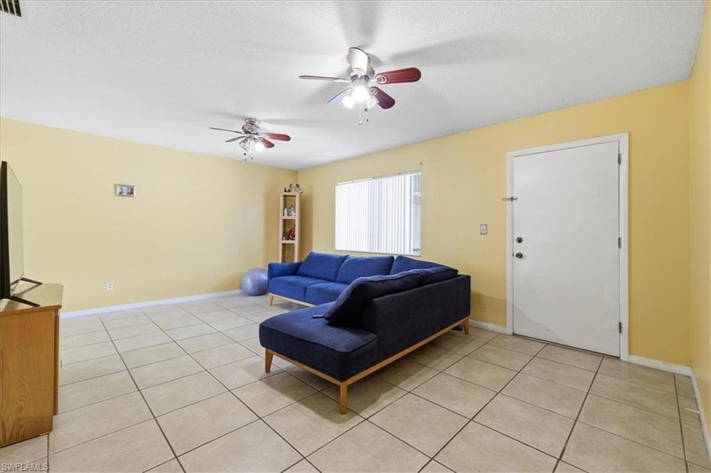 347 Joel BLVD 203-4