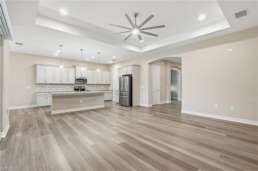 10240 Avonleigh DR-13