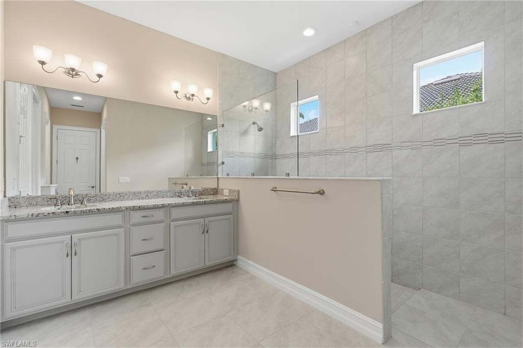 10240 Avonleigh DR-29