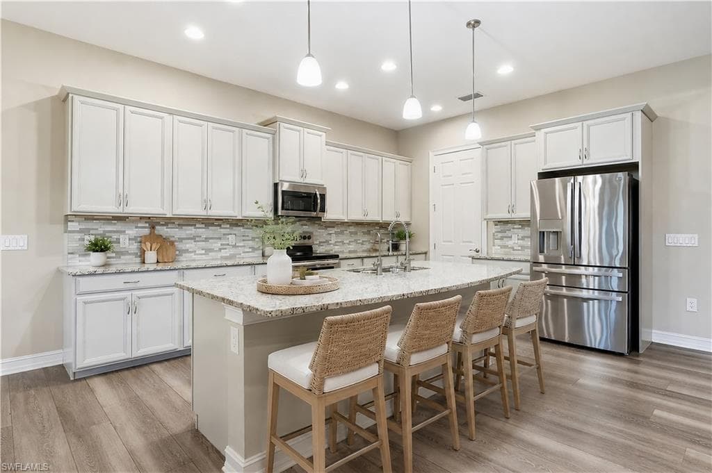 10240 Avonleigh DR-4