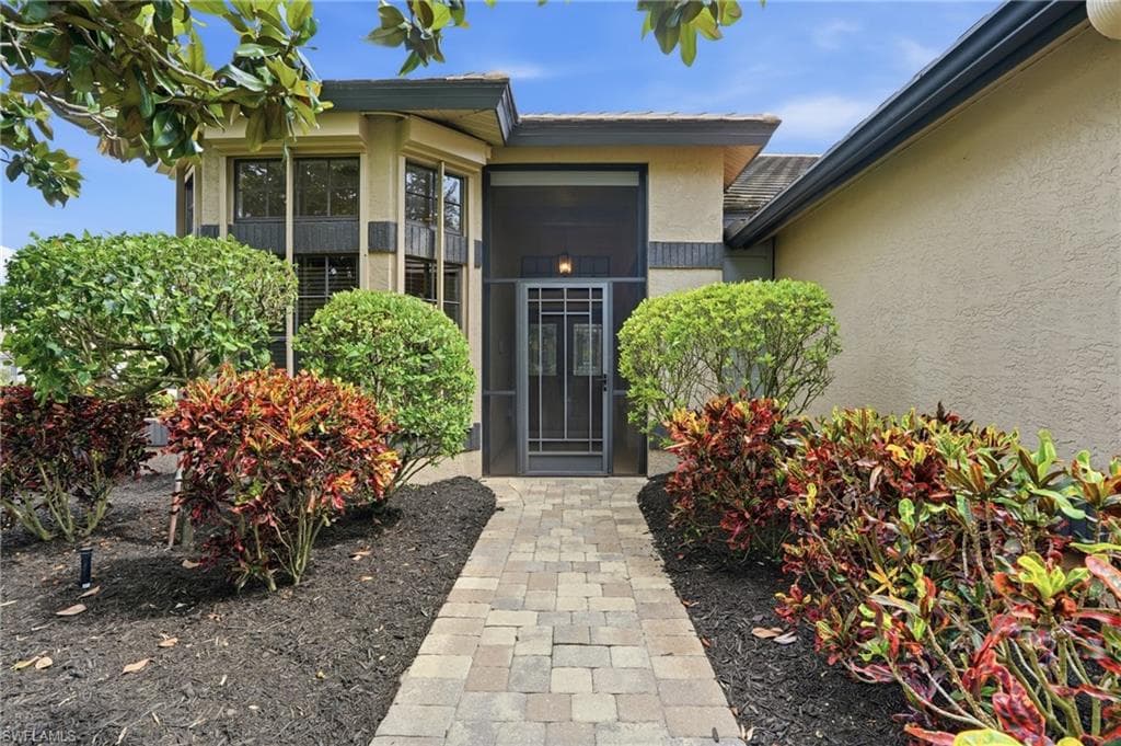 8185 Breton CIR-4