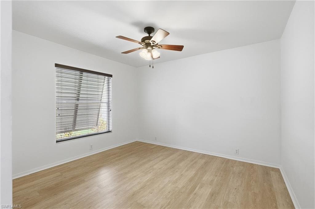 8185 Breton CIR-25