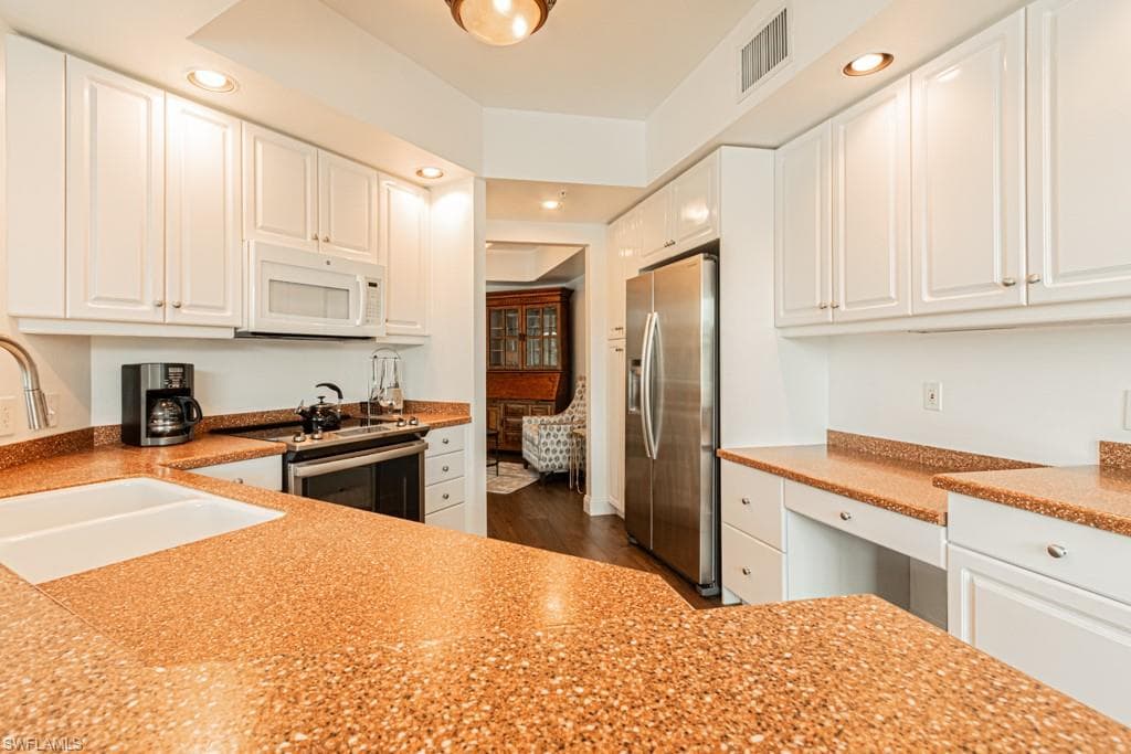 300 Dunes BLVD 105-18
