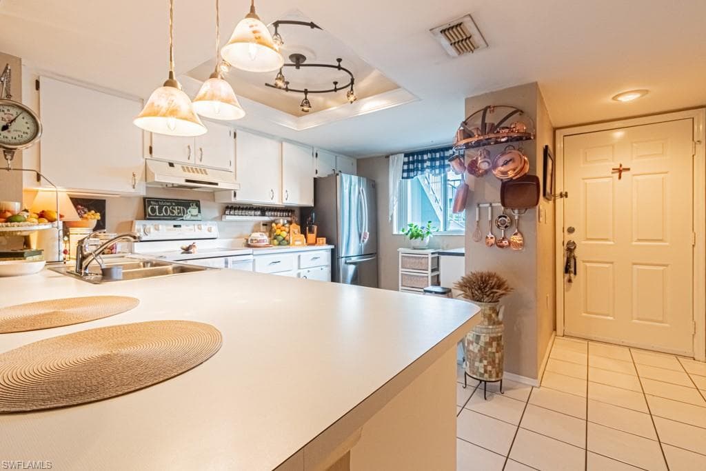 130 Cypress WAY E 1-12