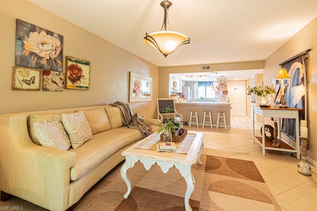 130 Cypress WAY E 1-28