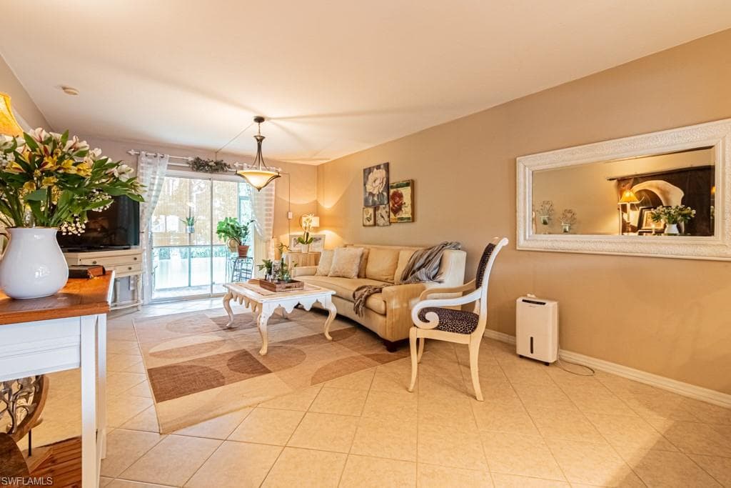 130 Cypress WAY E 1-21