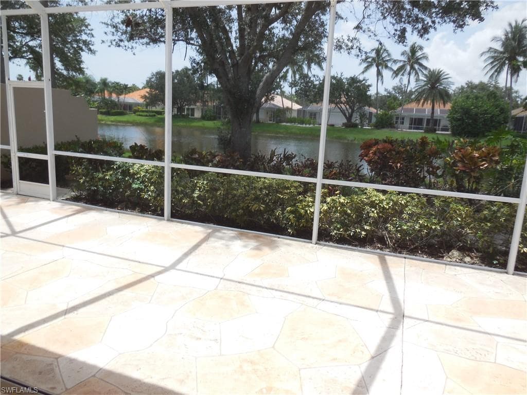 5299 Hawkesbury WAY-28