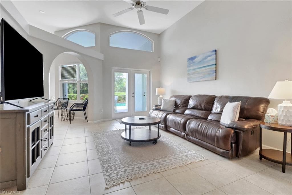 6773 Southern Oak CT-6